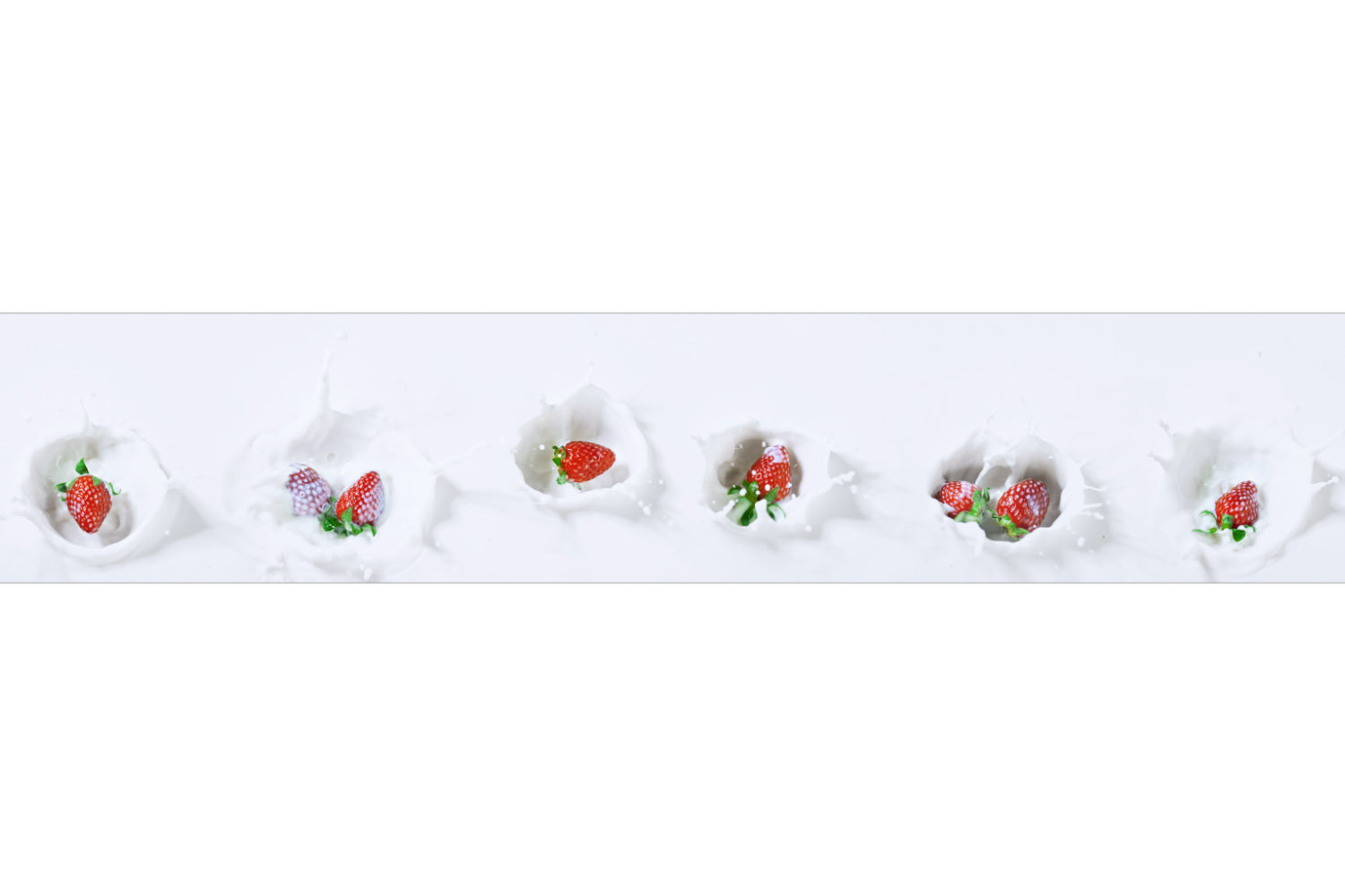 Küchenrückwand Erdbeeren Milch Splash
