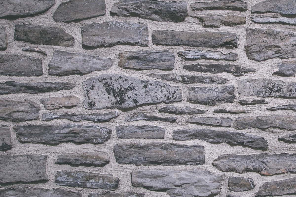 Badrückwand Steinoptik