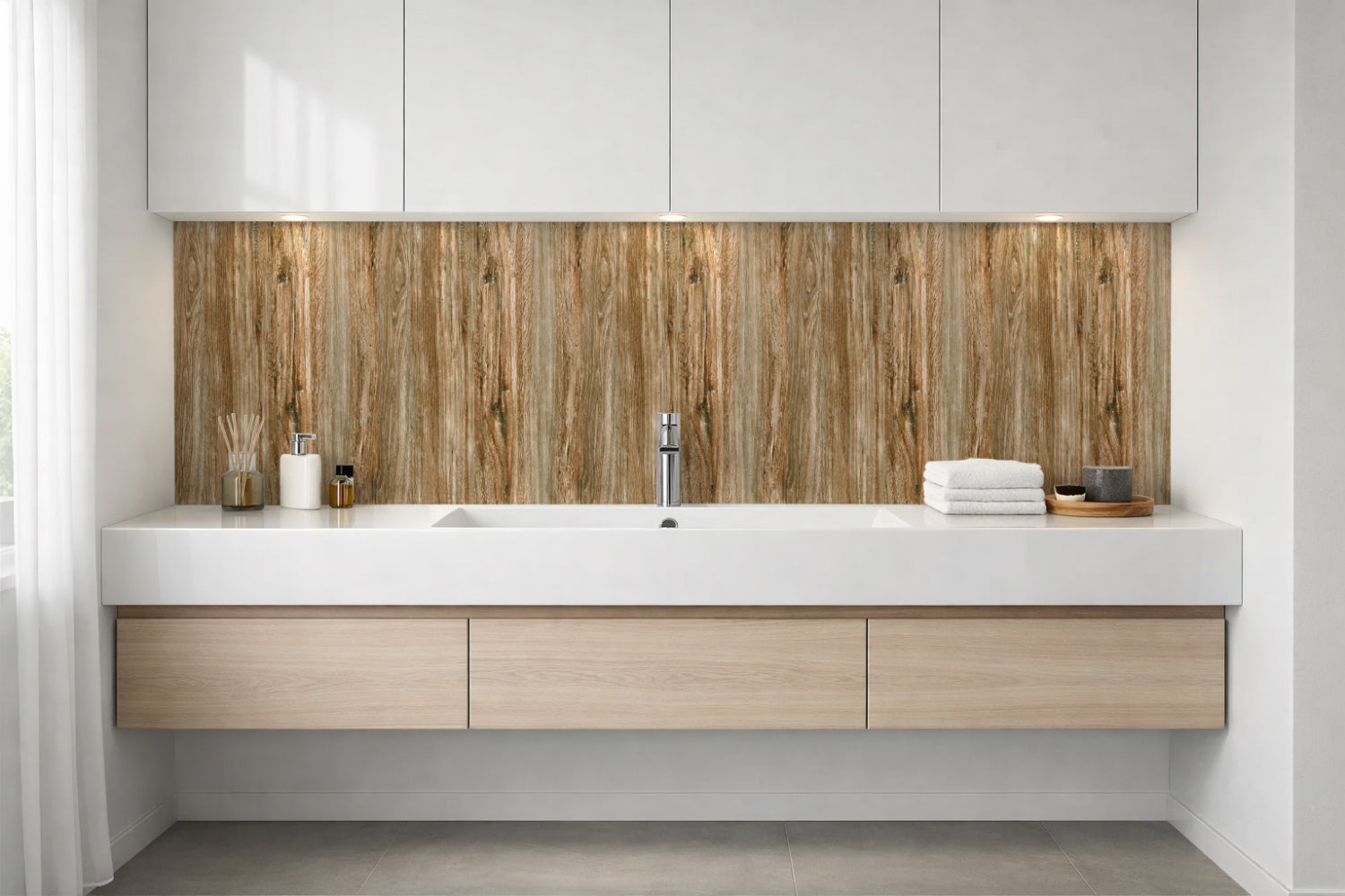 Waschbeckenrückwand Holzoptik